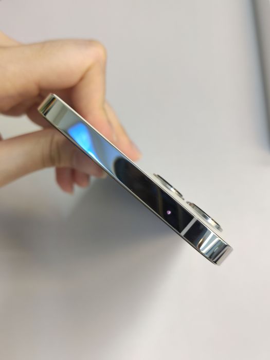 Apple iPhone 12 Pro Max — photo 5 of 9