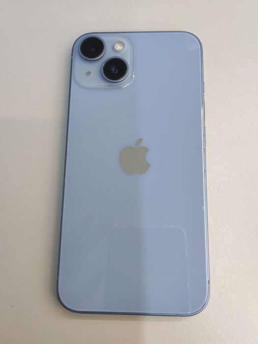 Apple iPhone 14 — photo 2 of 10