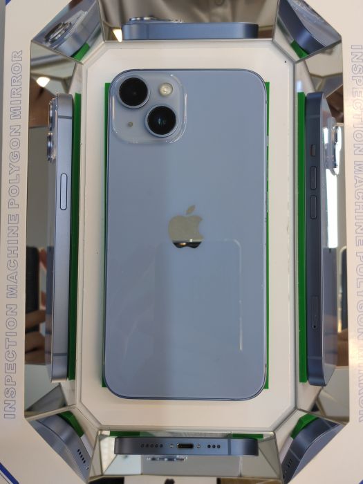 Apple iPhone 14 — photo 10 of 10
