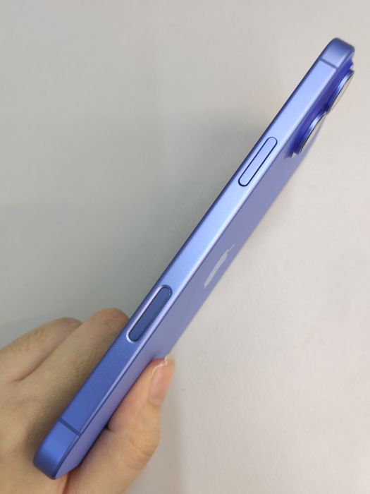 Apple Apple iPhone 16 Plus — photo 4 of 10
