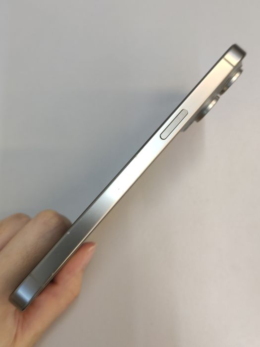 Apple iPhone 15 Pro Max — photo 4 of 8