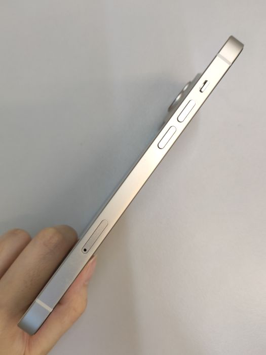Apple iPhone 14 Plus — photo 3 of 8
