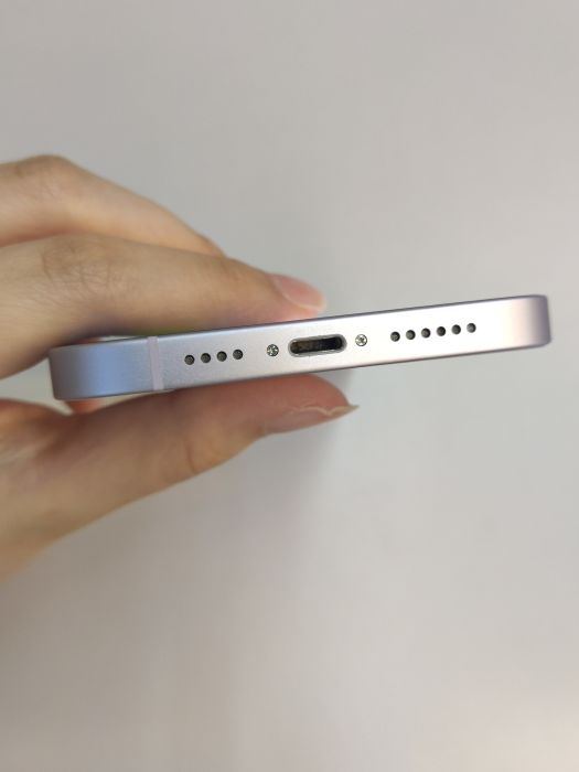 Apple iPhone 14 Plus — photo 5 of 10