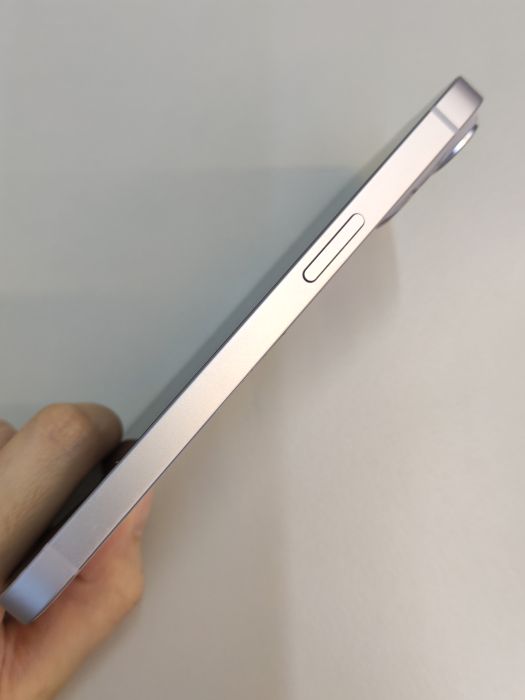 Apple iPhone 14 — photo 6 of 10