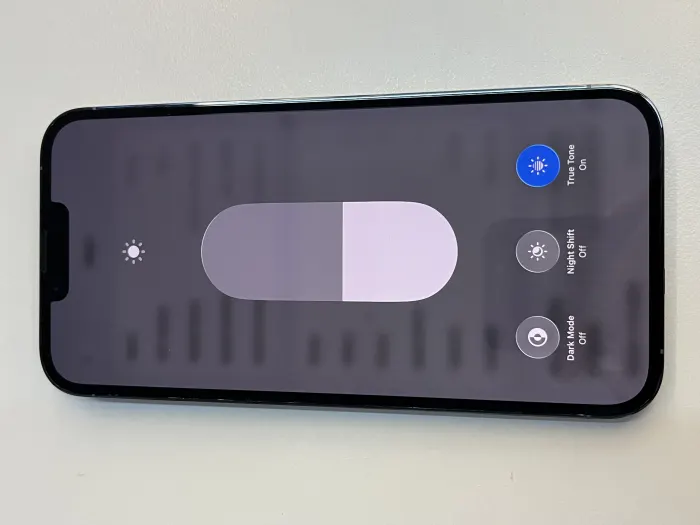 Apple iPhone 13 Pro Max — photo 3 of 10
