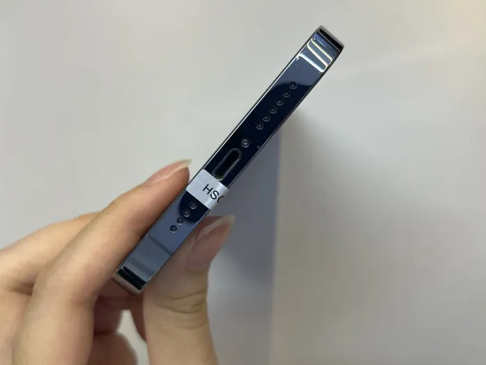 Apple iPhone 13 Pro Max — photo 5 of 10
