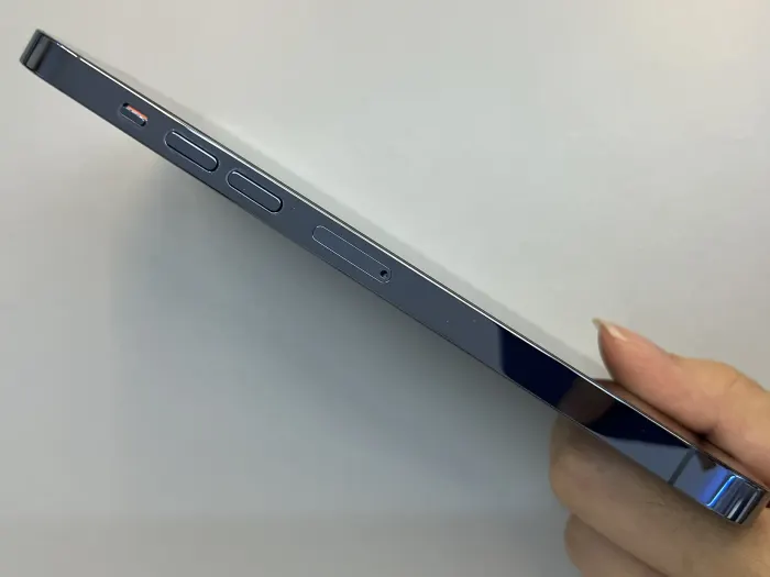 Apple iPhone 13 Pro Max — photo 7 of 10