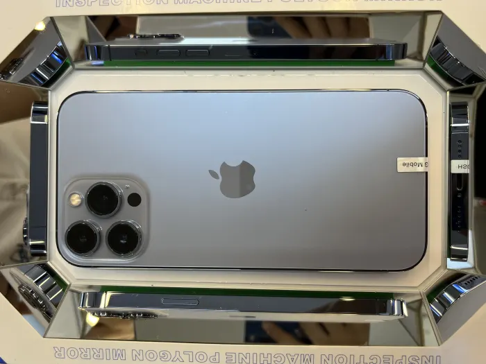 Apple iPhone 13 Pro Max — photo 9 of 10
