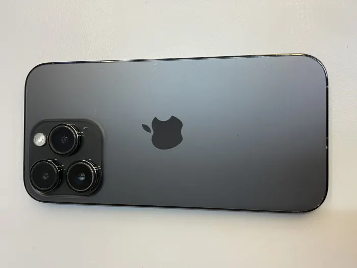 Apple iPhone 14 Pro — photo 11 of 11