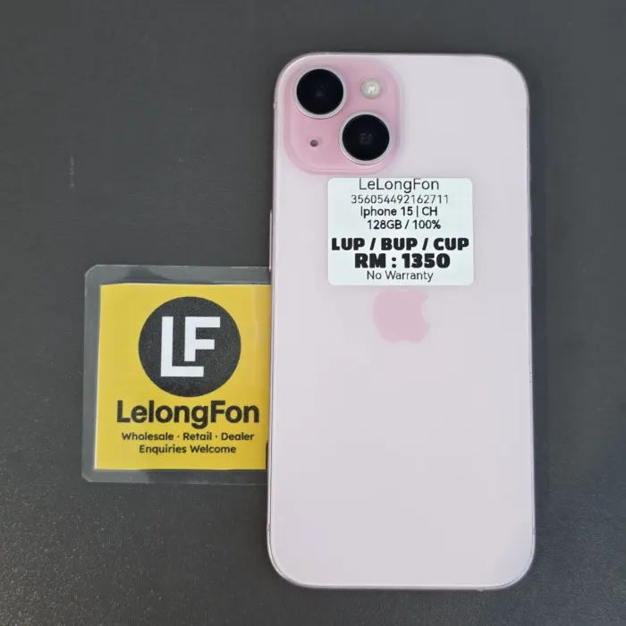 Apple iPhone 15 — photo 1 of 8