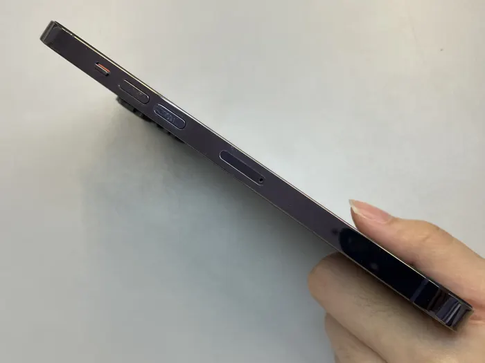 Apple iPhone 14 Pro Max — photo 2 of 10