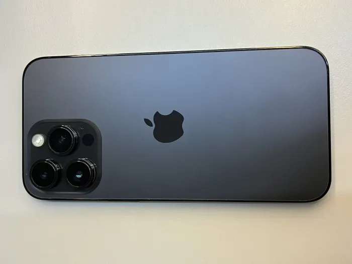 Apple iPhone 14 Pro Max — photo 1 of 10