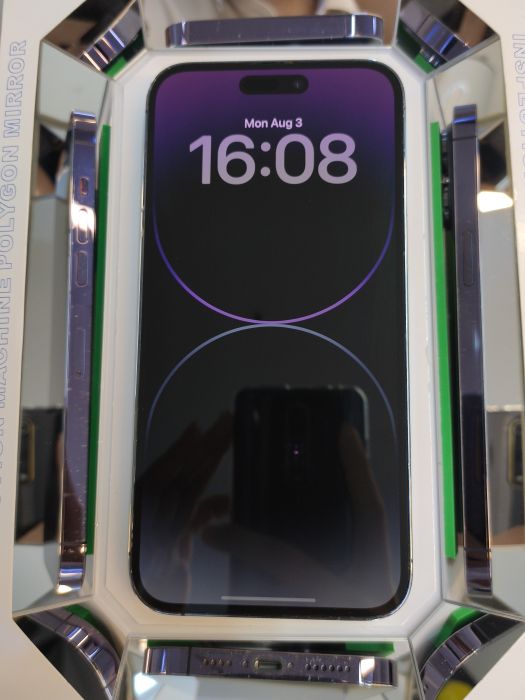 Apple iPhone 14 Pro Max — photo 3 of 10