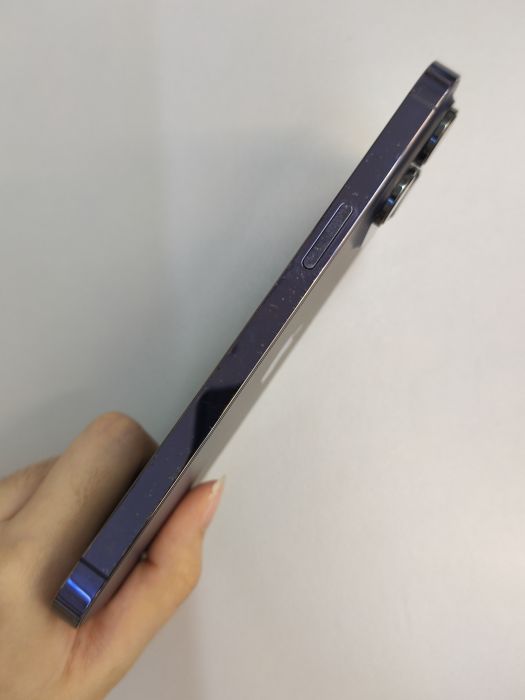 Apple iPhone 14 Pro Max — photo 6 of 10
