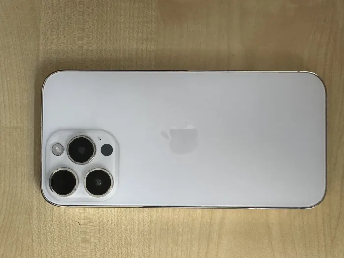 Apple iPhone 14 Pro Max — photo 5 of 10