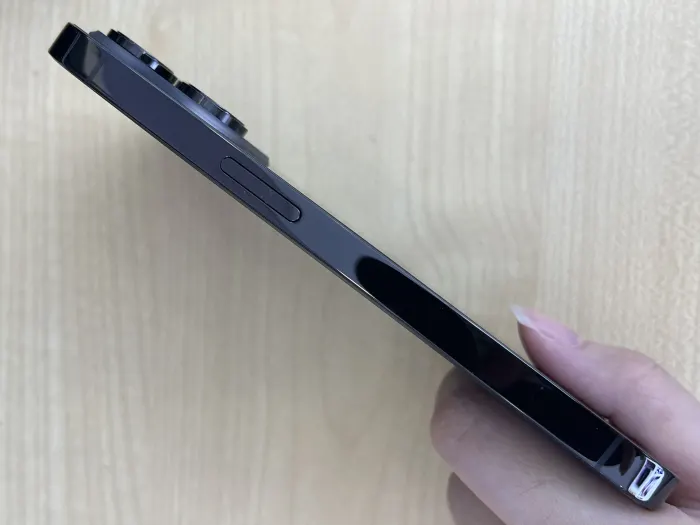 Apple iPhone 14 Pro — photo 5 of 10