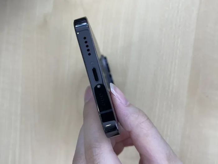 Apple iPhone 14 Pro — photo 6 of 10