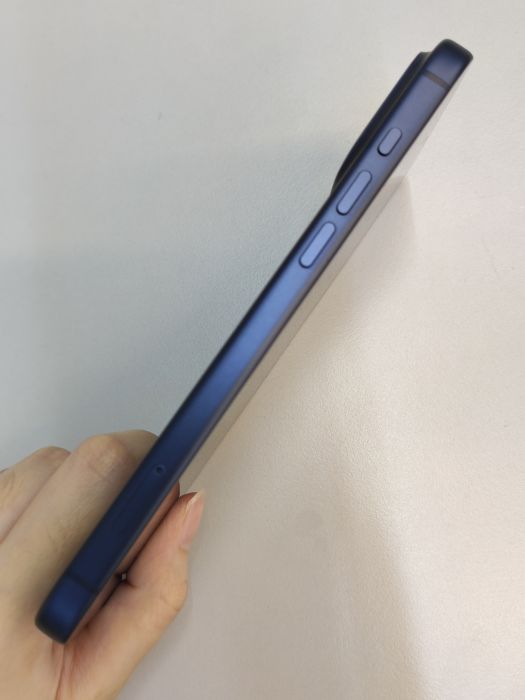 Apple iPhone 17 Pro Max — photo 3 of 8