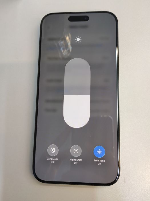 Apple iPhone 16 Pro Max — photo 9 of 10