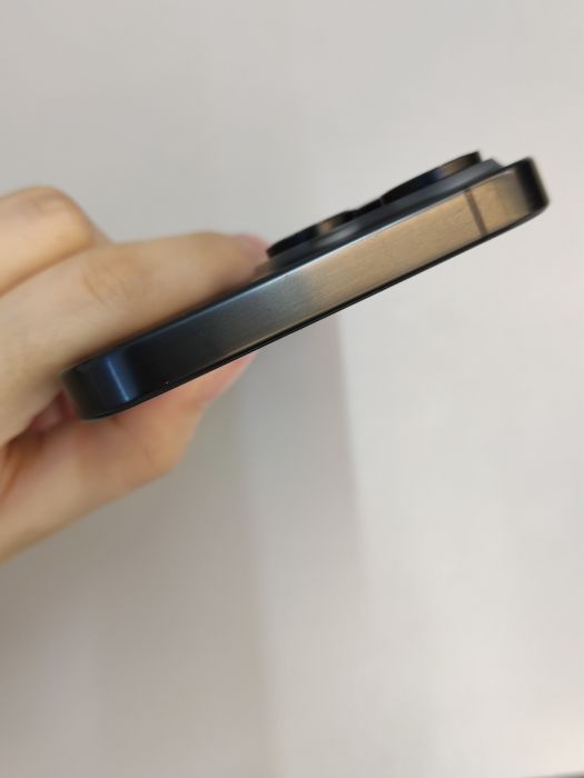 Apple iPhone 15 Pro Max — photo 6 of 8