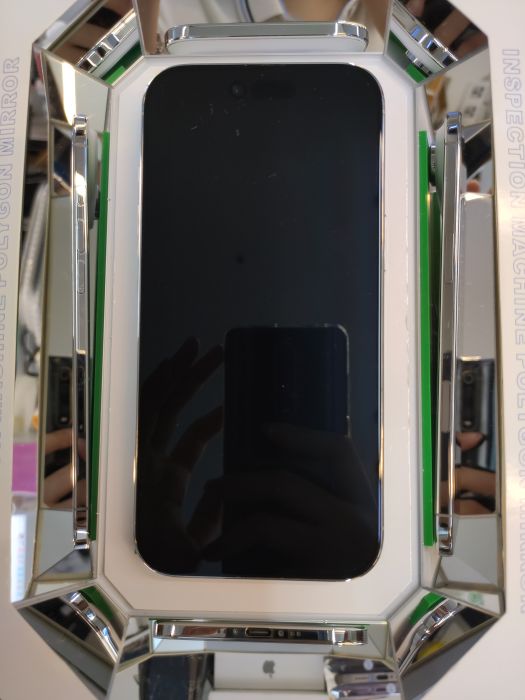 Apple iPhone 17 Air — photo 3 of 10