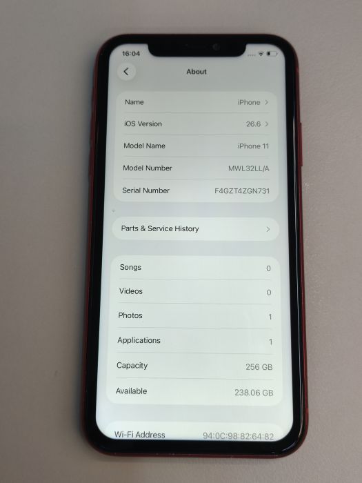 Apple iPhone 11 — photo 11 of 11
