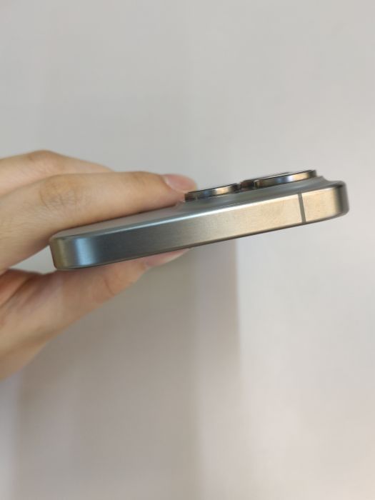 Apple iPhone 15 Pro Max — photo 6 of 8