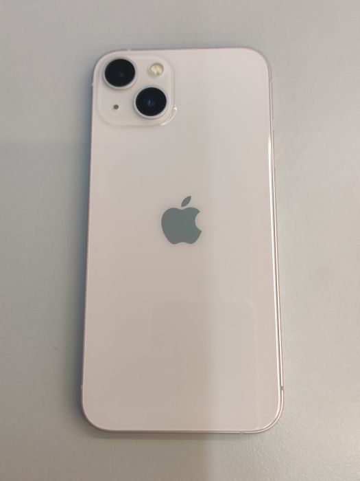 Apple iPhone 13 — photo 4 of 10