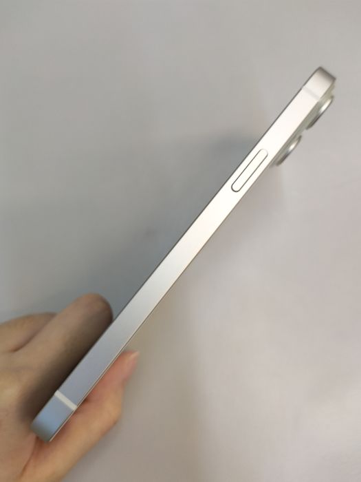 Apple iPhone 14 Plus — photo 4 of 8