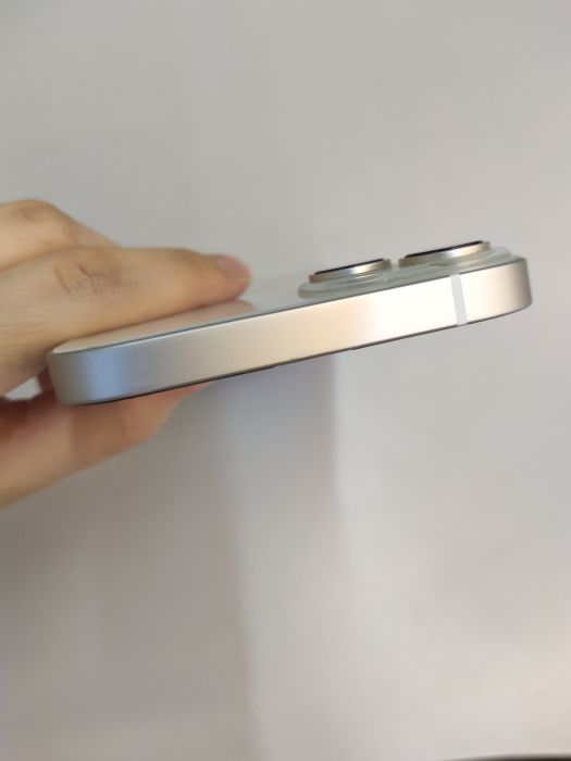 Apple iPhone 14 Plus — photo 6 of 8
