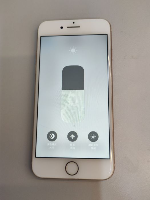 Apple iPhone 8 — photo 7 of 8