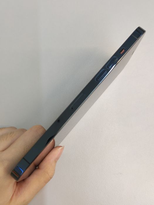 Apple iPhone 12 Pro Max — photo 5 of 10