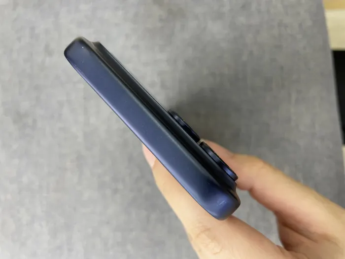 Apple iPhone 17 Pro Max — photo 1 of 9
