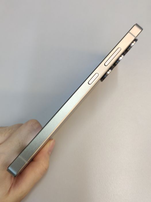 Other Samsung S25 Ultra — photo 4 of 9