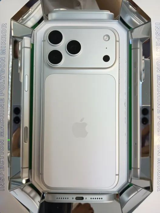 Apple iPhone 17 Pro Max — photo 1 of 10