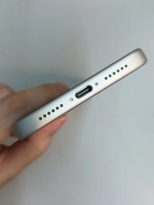 Apple iPhone 17 Pro Max — photo 6 of 10