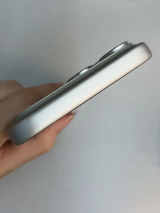 Apple iPhone 17 Pro Max — photo 7 of 10
