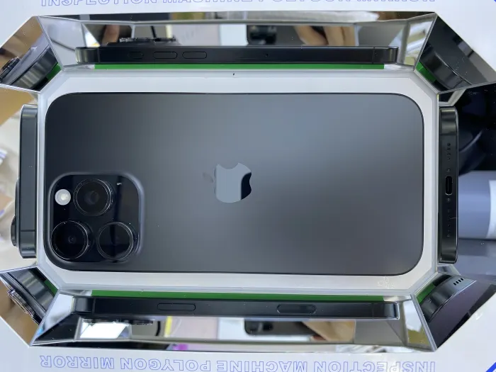Apple iPhone 16 Pro Max — photo 9 of 10