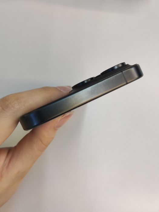 Apple iPhone 15 Pro Max — photo 6 of 10