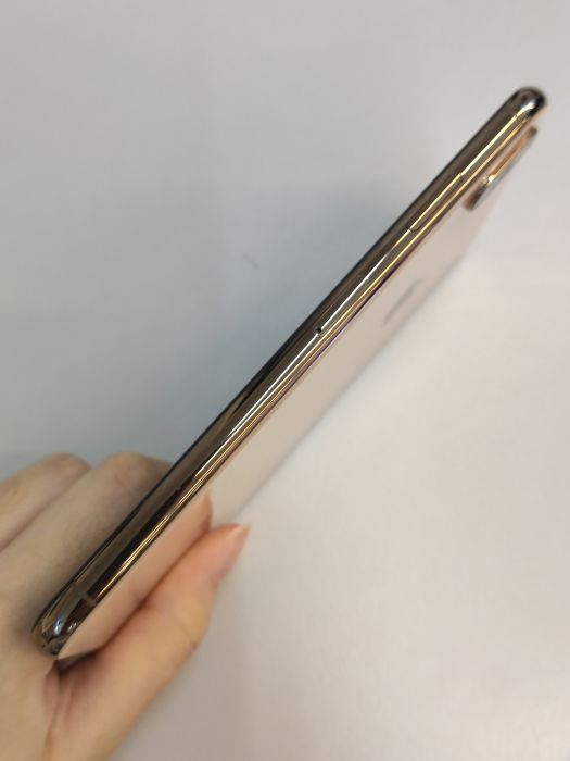 Apple iPhone XS Max — photo 4 of 8