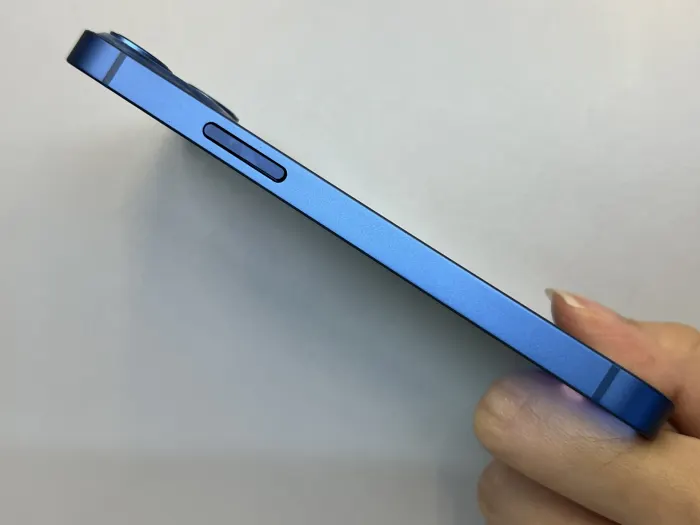 Apple iPhone 13 mini — photo 4 of 10