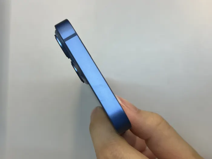 Apple iPhone 13 mini — photo 9 of 10