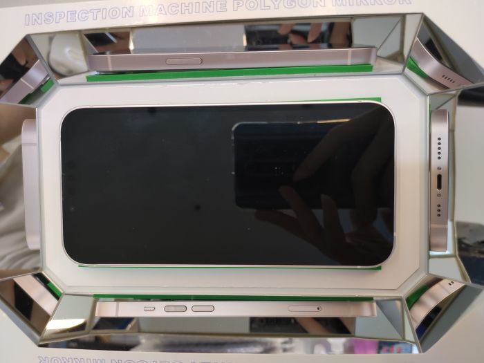 Apple iPhone 13 — photo 3 of 10