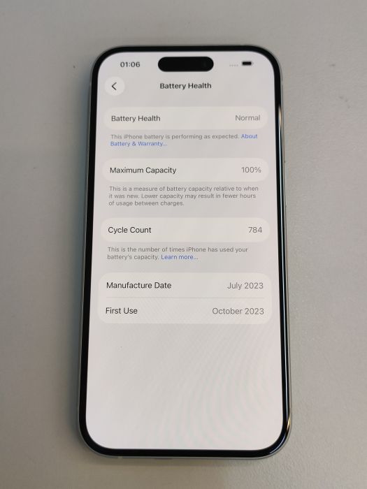 Apple iPhone 15 — photo 10 of 10