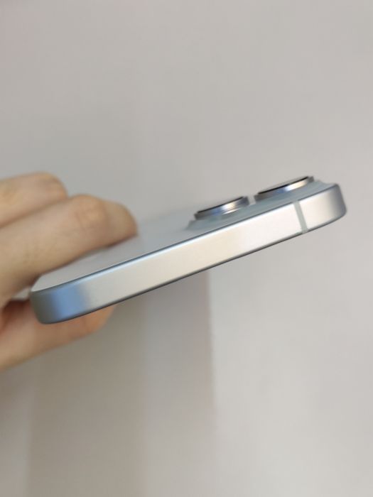 Apple iPhone 15 Plus — photo 8 of 10