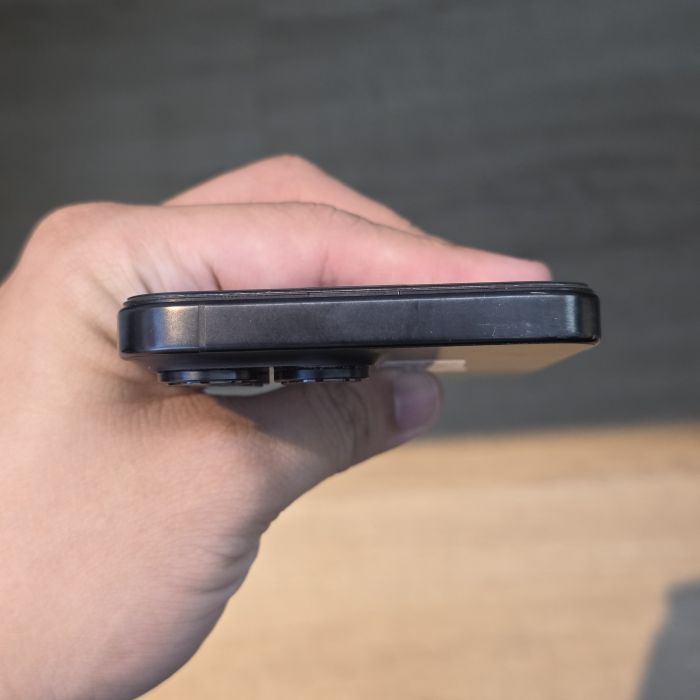Apple iPhone 16 Pro Max — photo 5 of 8