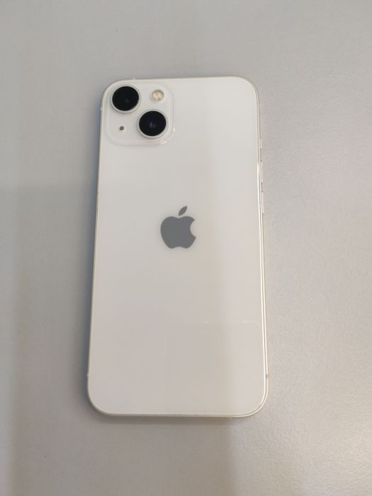 Apple iPhone 13 — photo 2 of 8