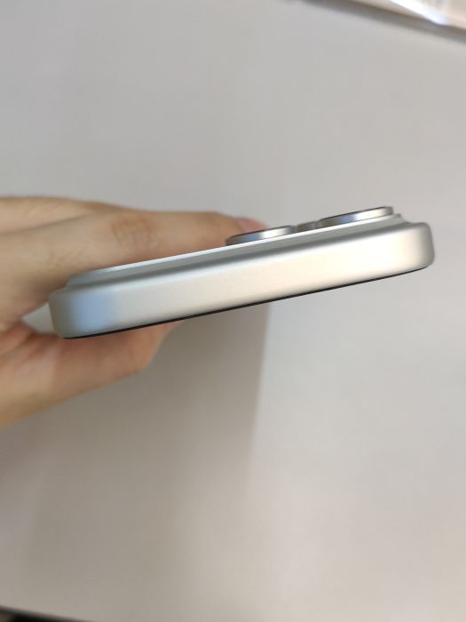Apple iPhone 17 Pro Max — photo 6 of 10