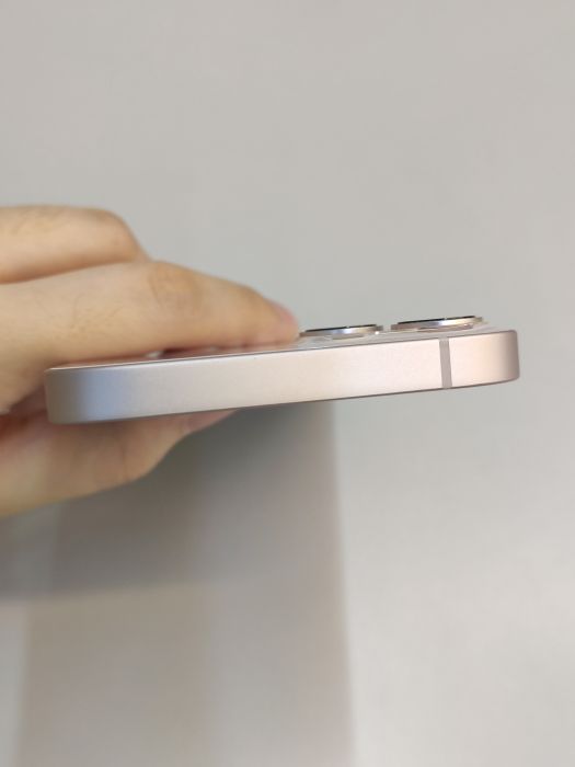 Apple iPhone 13 — photo 6 of 8
