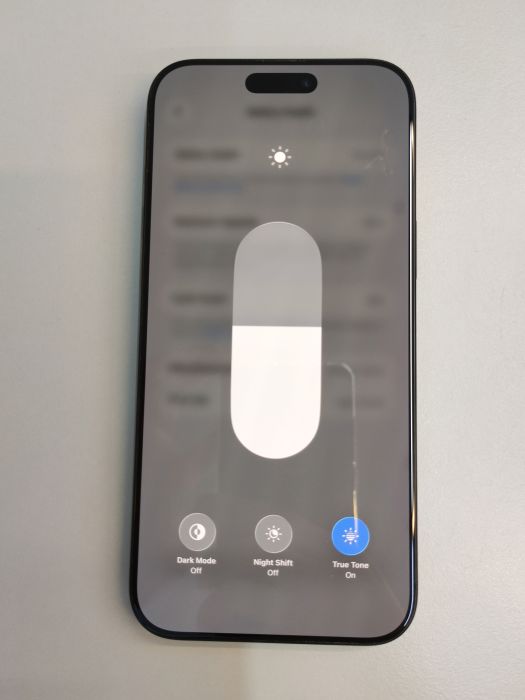 Apple iPhone 16 Pro Max — photo 9 of 10
